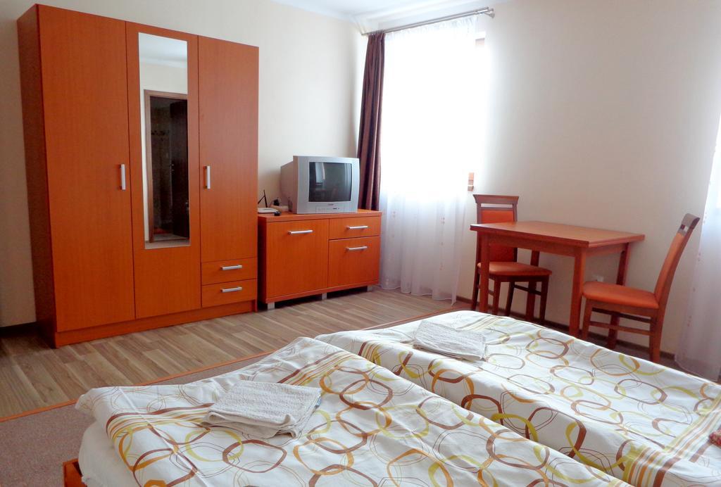 Penzion Reduta Oravsky Podzamok Ngoại thất bức ảnh